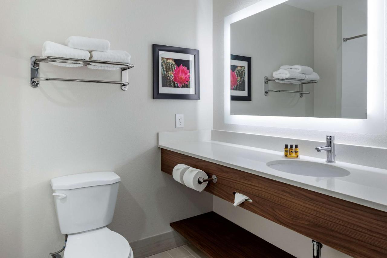 Best Western Plus Coachella Valley Inn & Suites Cathedral City Eksteriør bilde